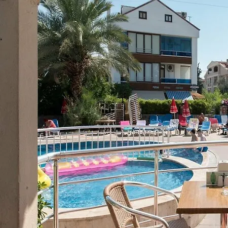 Hotel apartamentowy Greenpark 3*