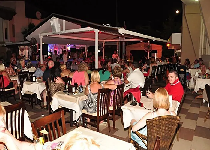 Apart-hotel Greenpark 3*