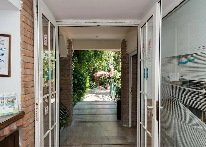 Greenpark Apart-hotel 3*